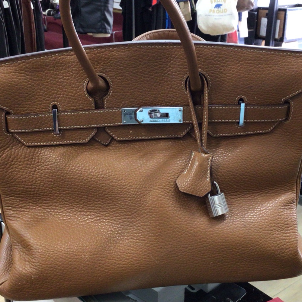 Elegant Brown Leather Handbag